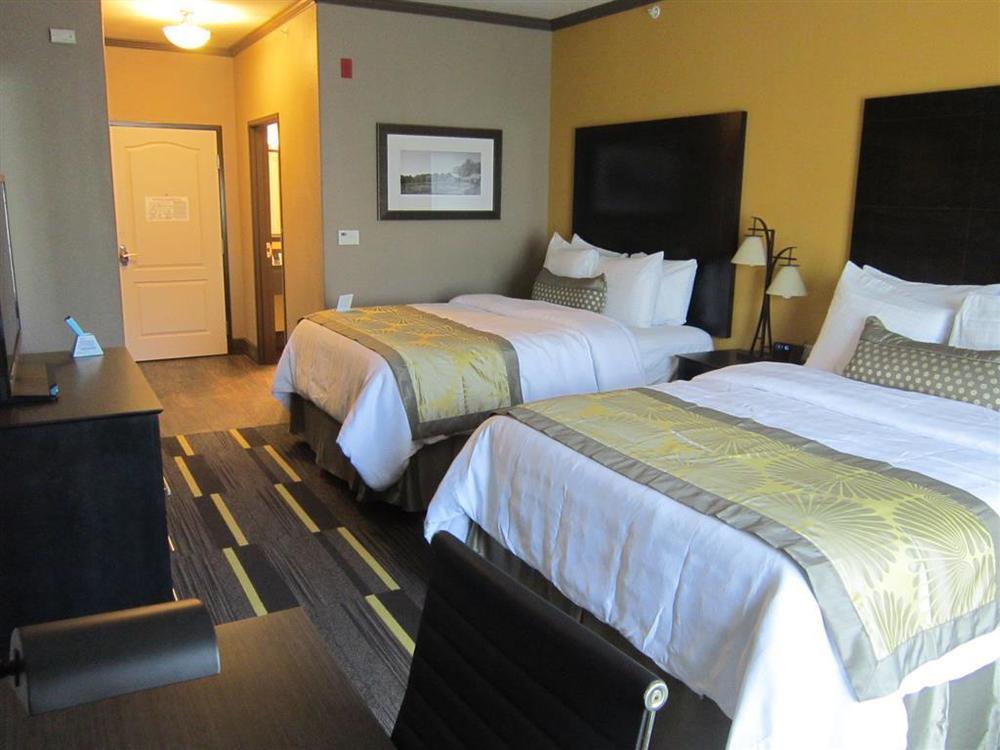 Best Western Plus Emerald Inn & Suites Garden City Bilik gambar
